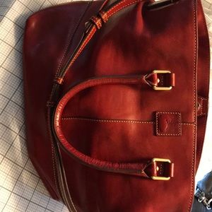 Dooney and bourke bag
